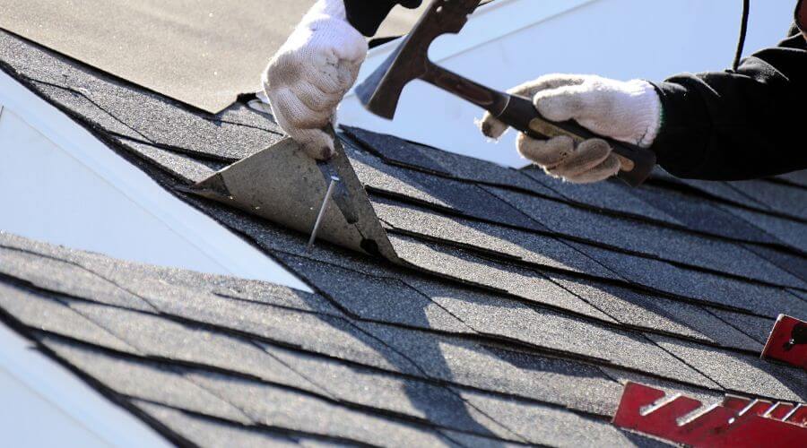Professional gutter cleaning in Maple Heights, OH